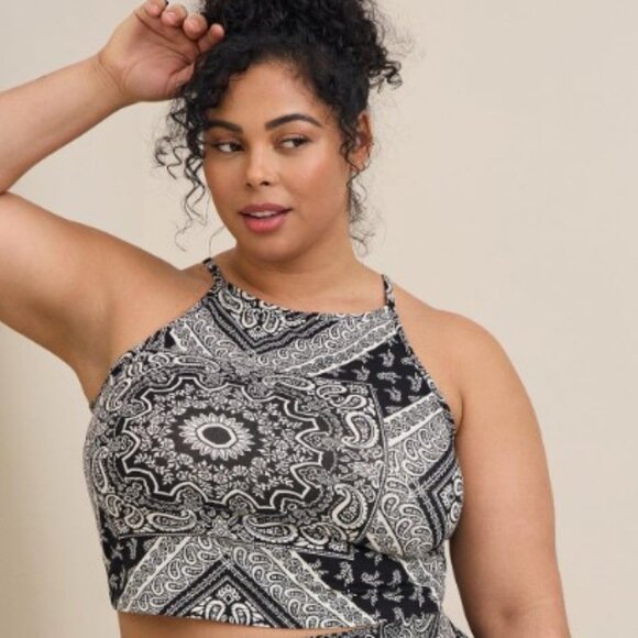 Torrid size 4 Foxy High Neck Crop Top- black and white - Picture 2 of 7